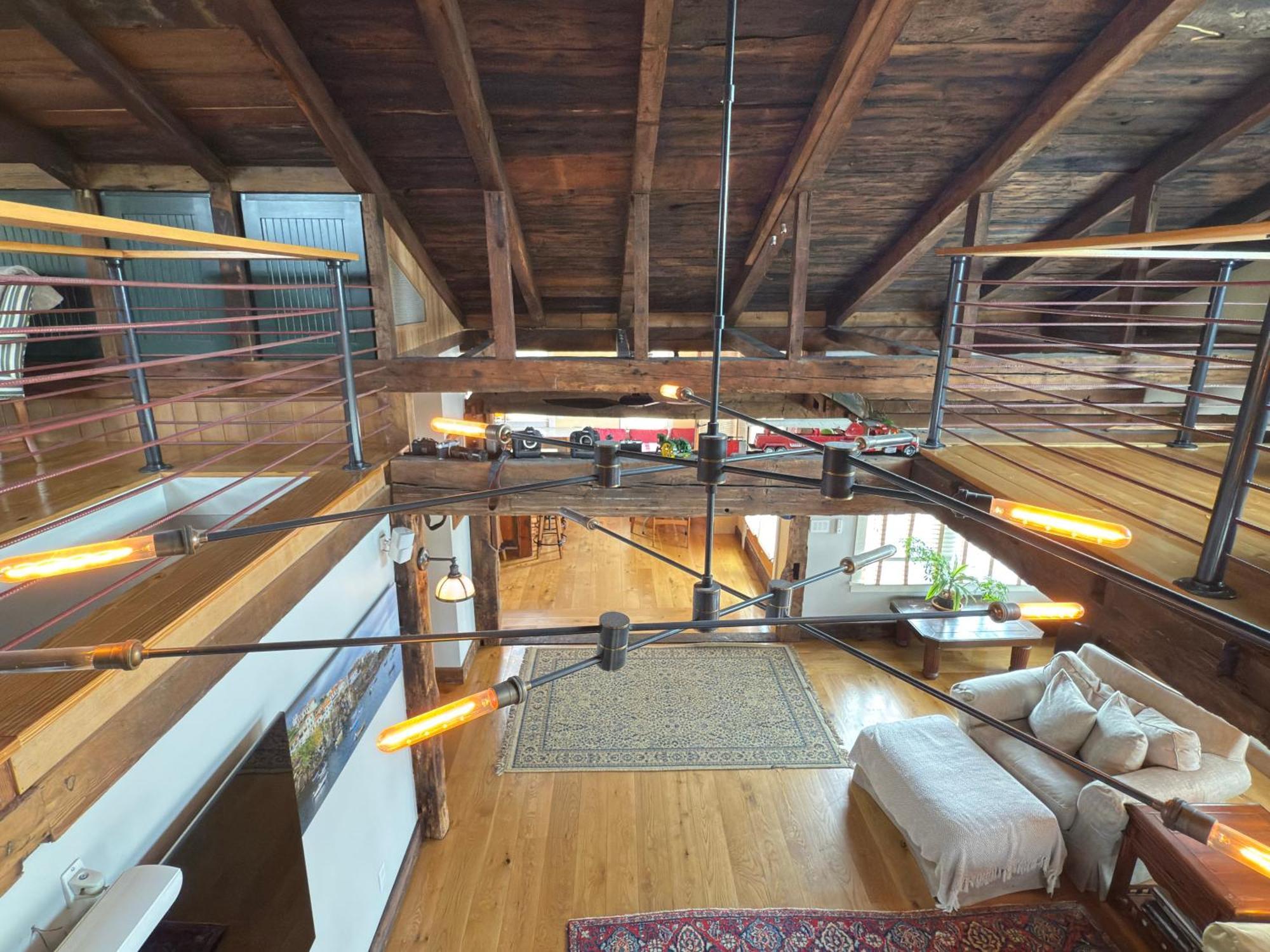 فندق Magical Post And Beam Loft Downtown Newport! المظهر الخارجي الصورة
