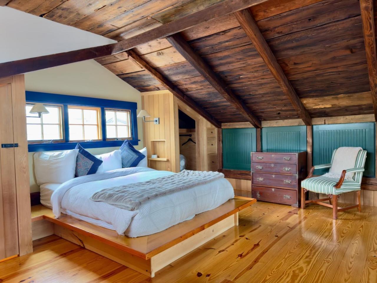 فندق Magical Post And Beam Loft Downtown Newport! المظهر الخارجي الصورة